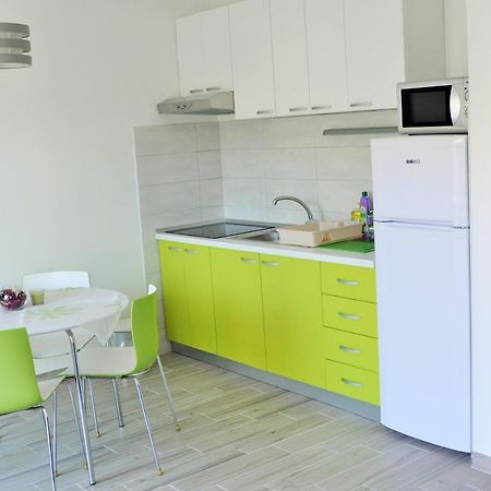 Apartments Zora Rogoznica  Extérieur photo