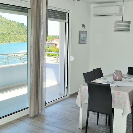 Apartments Zora Rogoznica  Extérieur photo